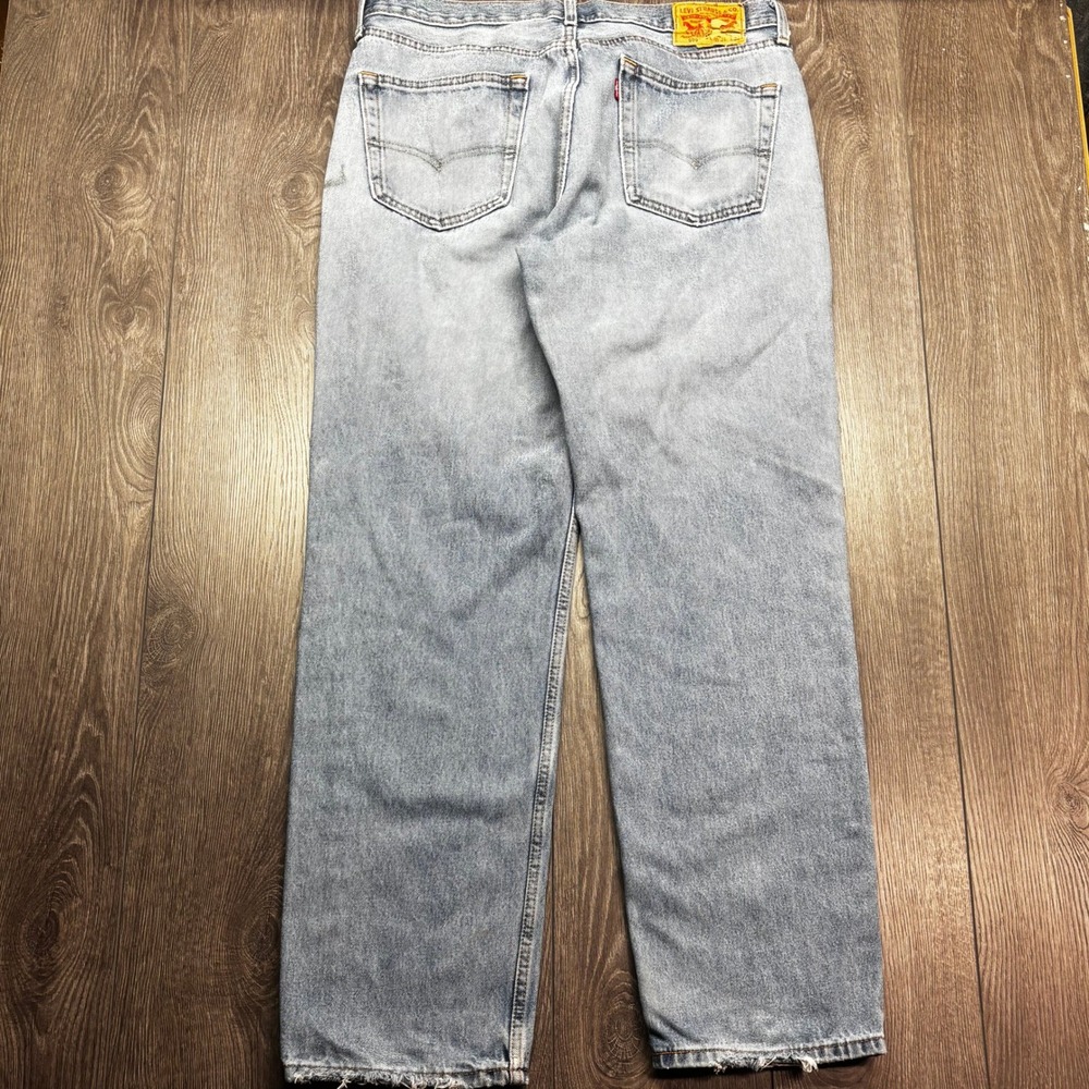 Levis 550 Relaxed Fit 38x34 Tapered Leg Light Wash Denim Jeans Blue Distressed